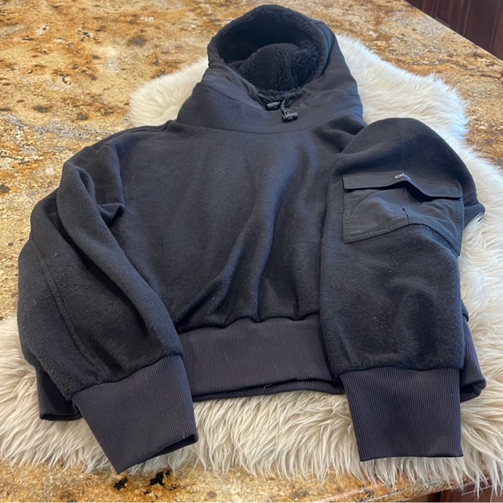 ALO Yoga Black Fleece-Lined Hoodie